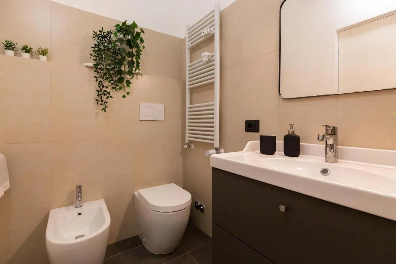 Apartament Isola Bella Mediolan 0*,